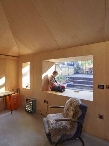 Brexit-bunker-garden-studio-Kensal-Rise-London-2-224x300