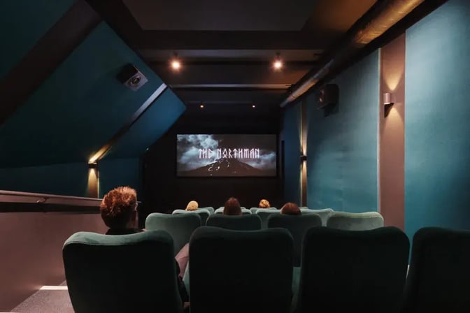 RISE_Design_Studio-The_Lexi_Cine3
