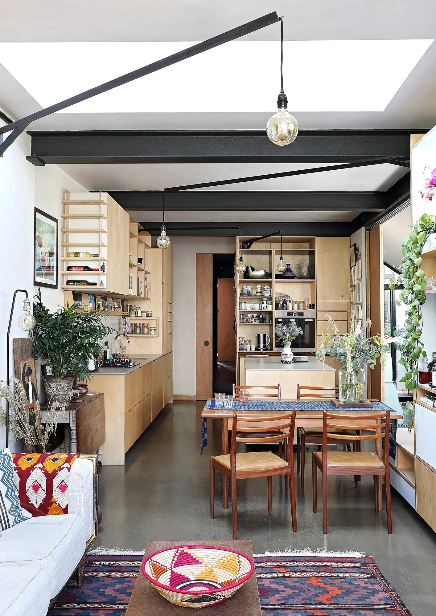 RISE-Design-Studio-Architects-Birch-&-Clay-Refugio-Sustainable-Architecture-3AF-09-Dining