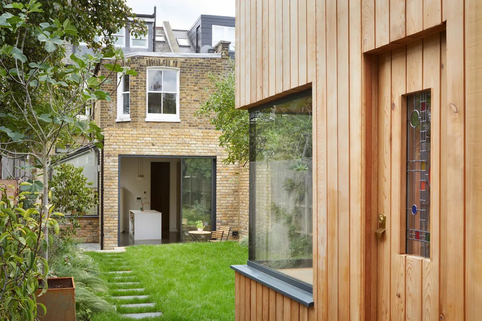 RISE-Design-Studio-Architects-Queens-Park-Glazed-Envelope-3AF-06-1