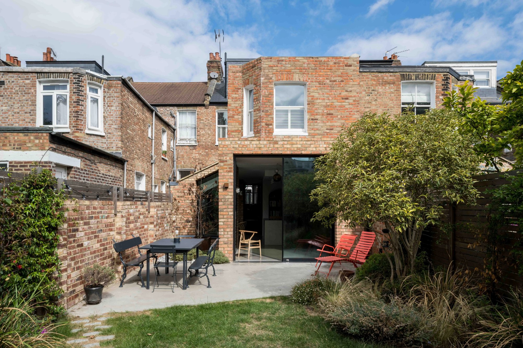 RISE-Design-Studio-Architects-Queens-Park-House-Sustainable-Home-3AF-07-2