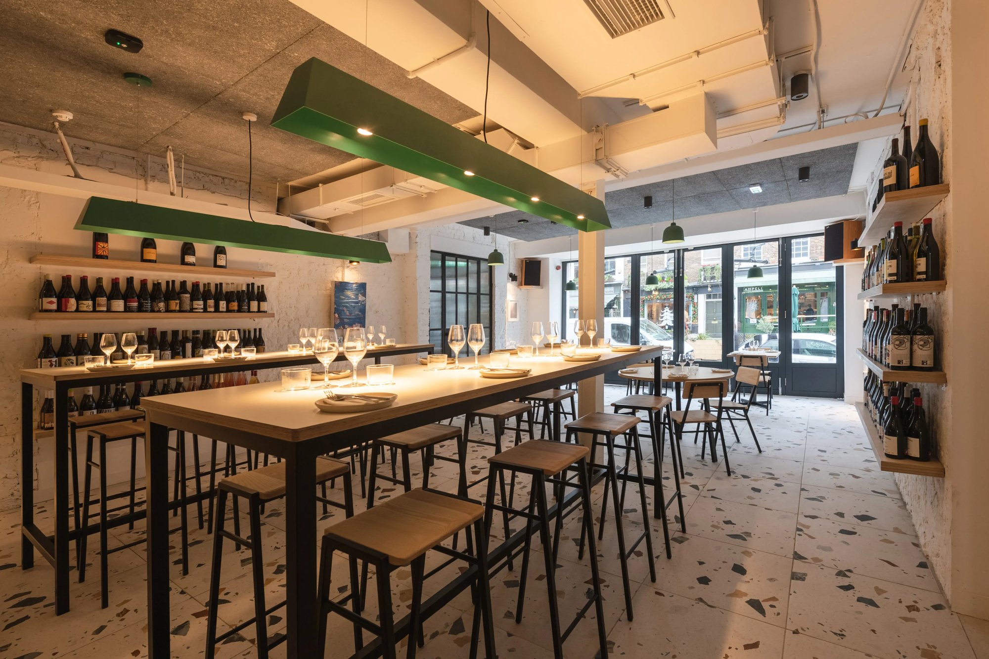 RISE-Design-Studio-Architects-Restaurant-Carousel-Two-Interiors-Fit-Out-3AF-07-Green-Pendant-01