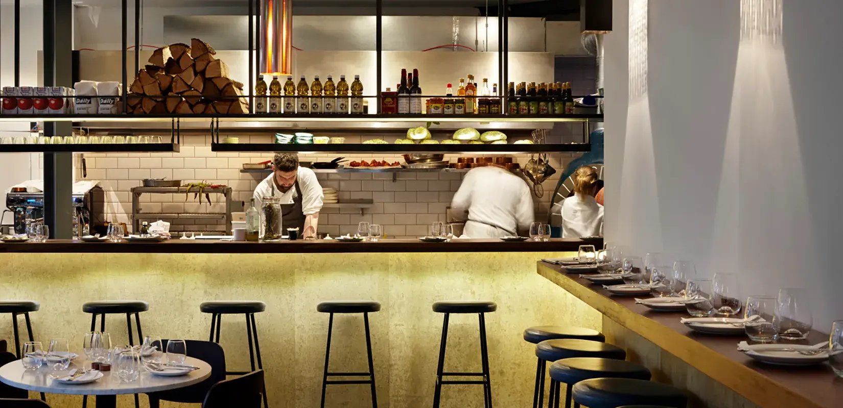 RISE-Design-Studio-Architects-Restaurant-Oklava-2CB-Kitchen-01