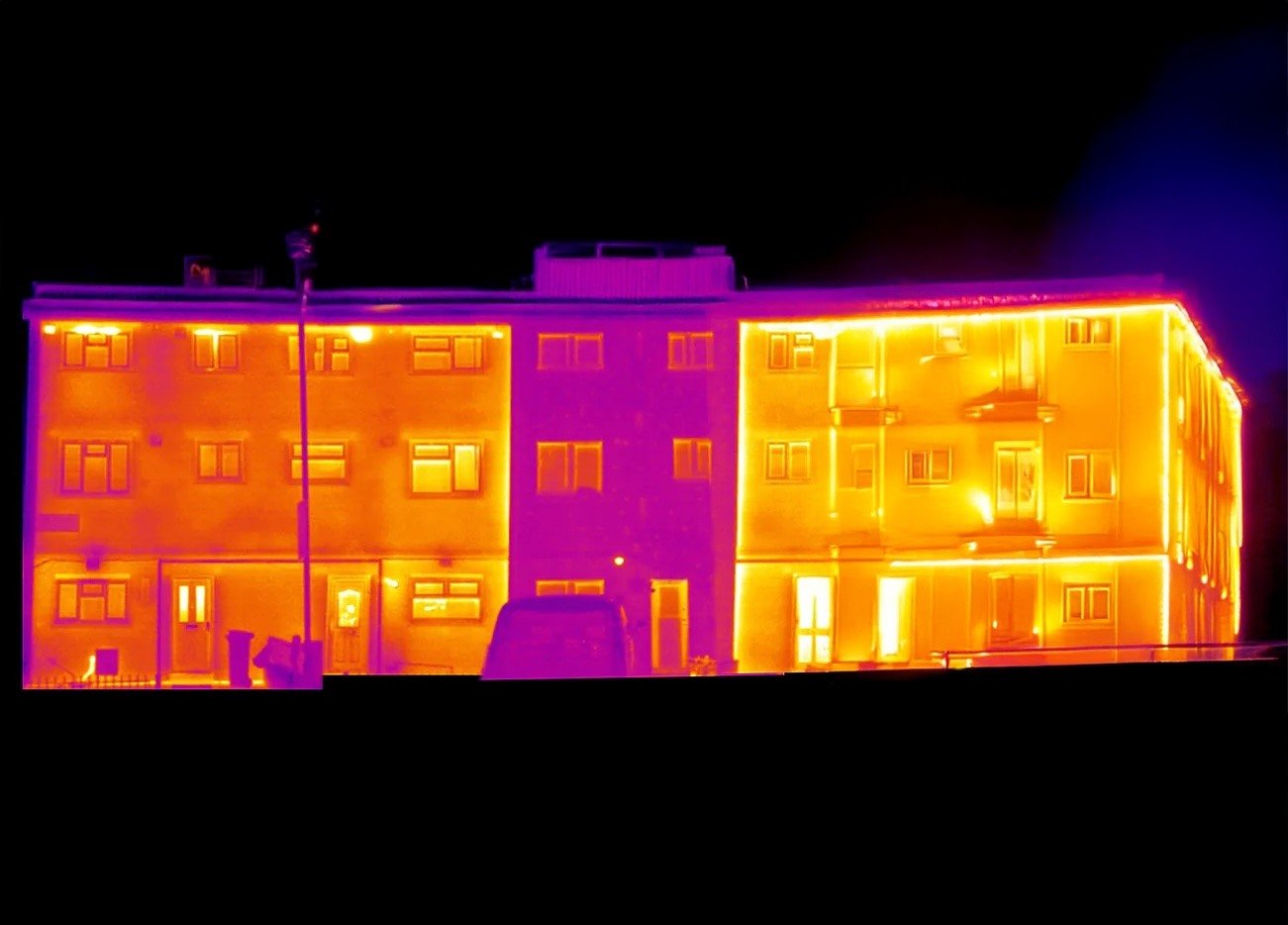 RISE-Design-Studio-Thermal-Imaging-Camera-External-Wall-Insulation-Houses-London-UK