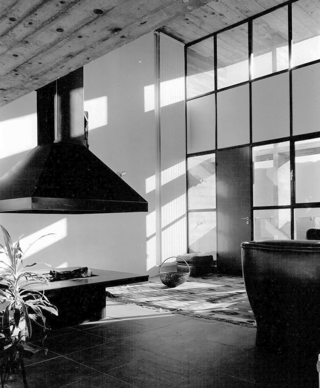 casa-viggiano-interior-light-and-texture-play