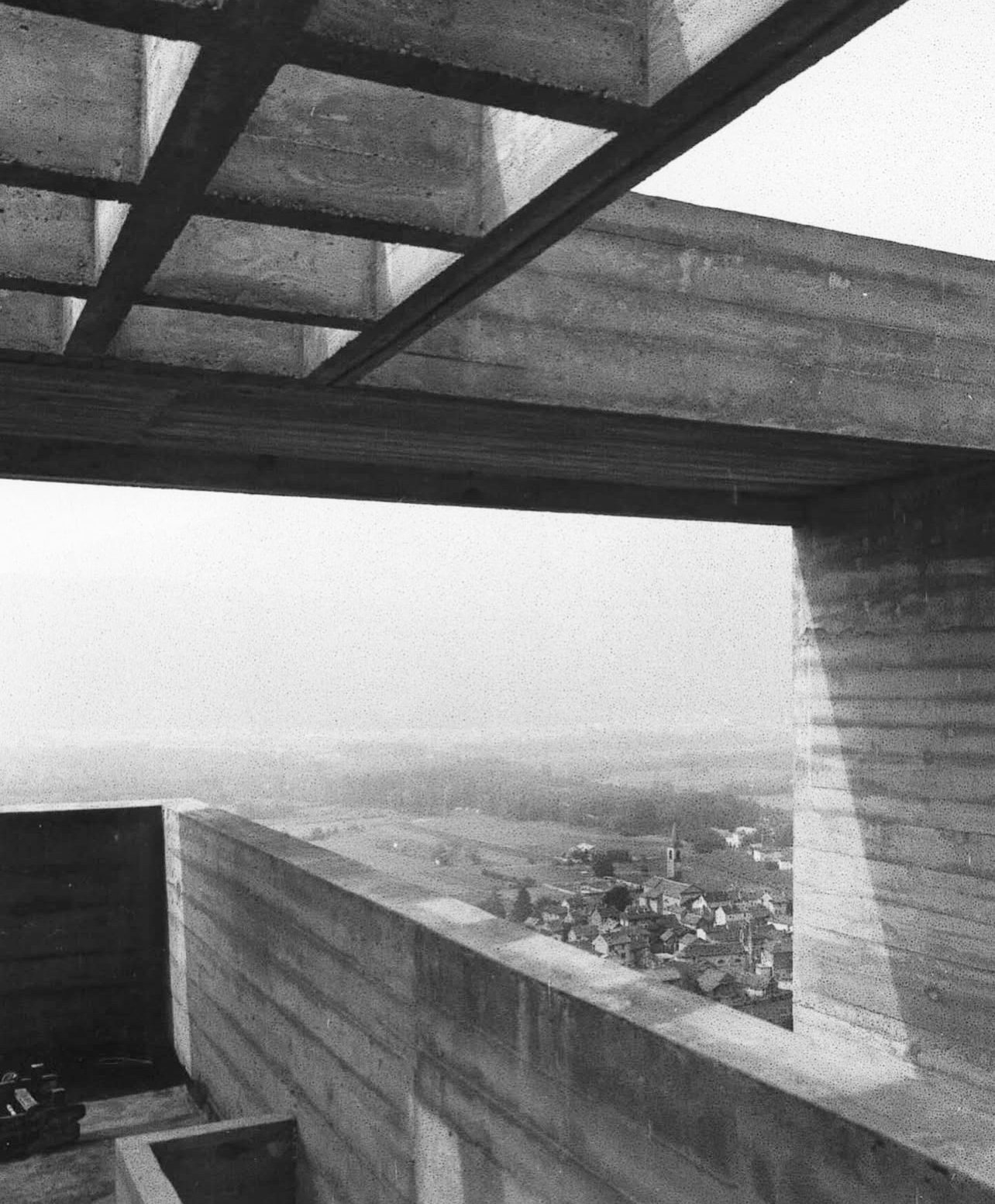 casa-viggiano-terrace-alpine-view-framing