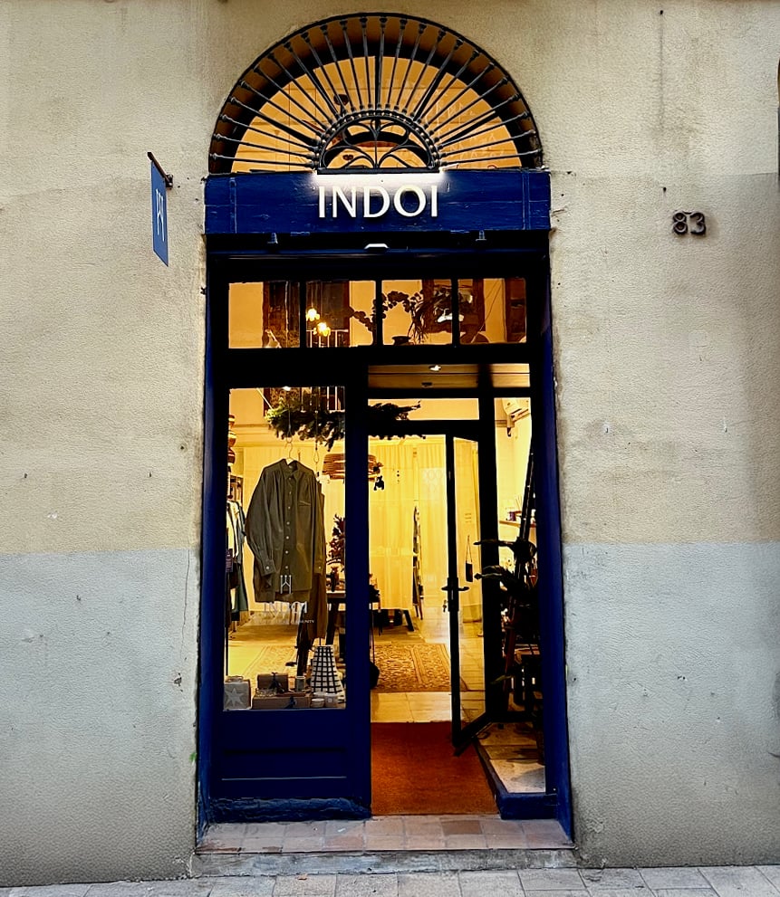 indoi-slow-fashion-boutique-barcelona-storefront-risedesignstudio