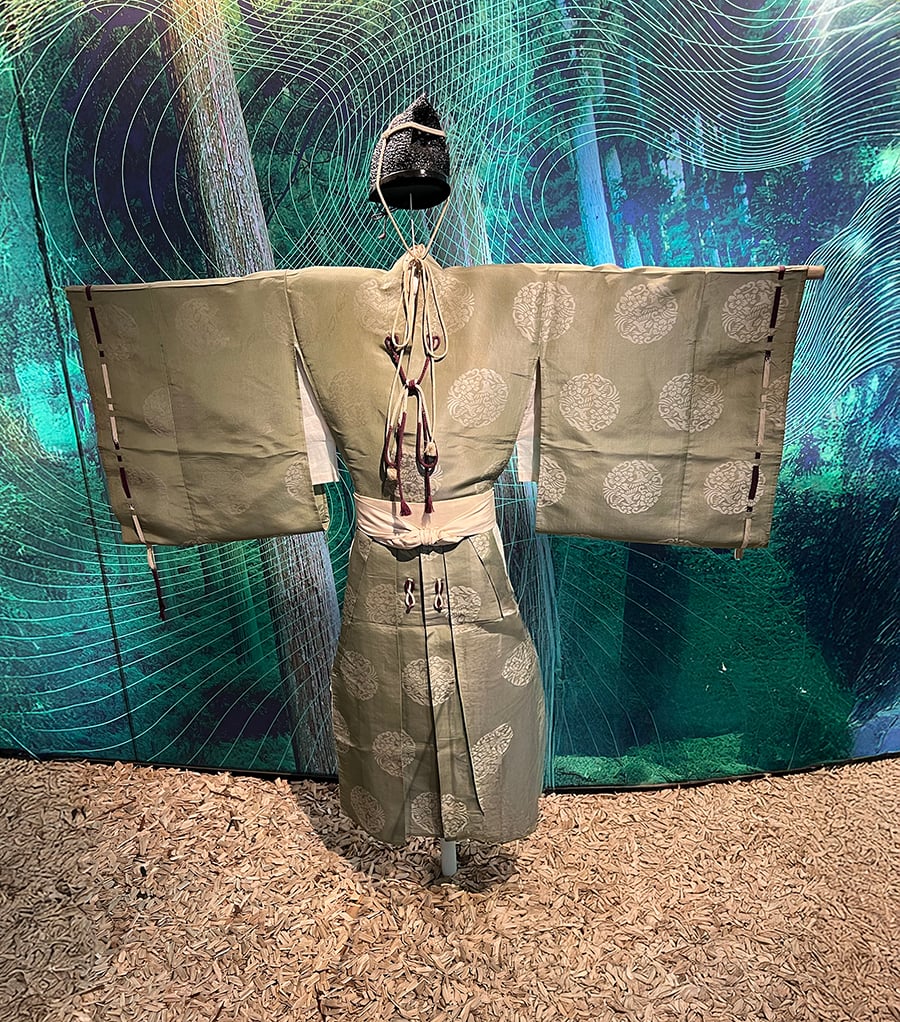 traditional-japanese-carpentry-ceremonial-robe-exhibition-japan-house-r-1